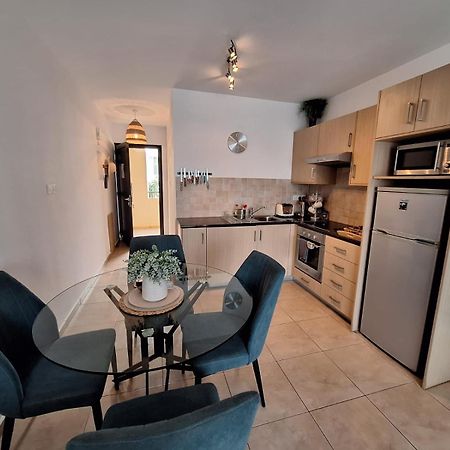 Apartment Helena Paralimni Exterior foto