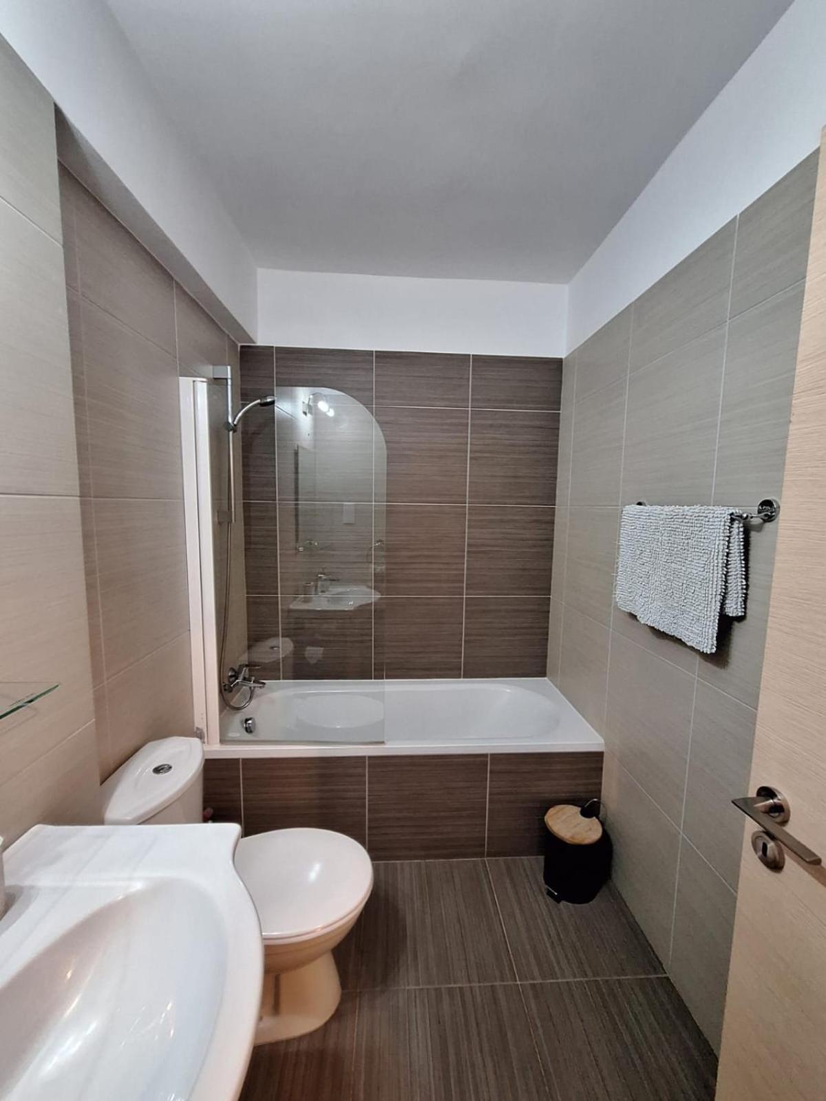Apartment Helena Paralimni Exterior foto