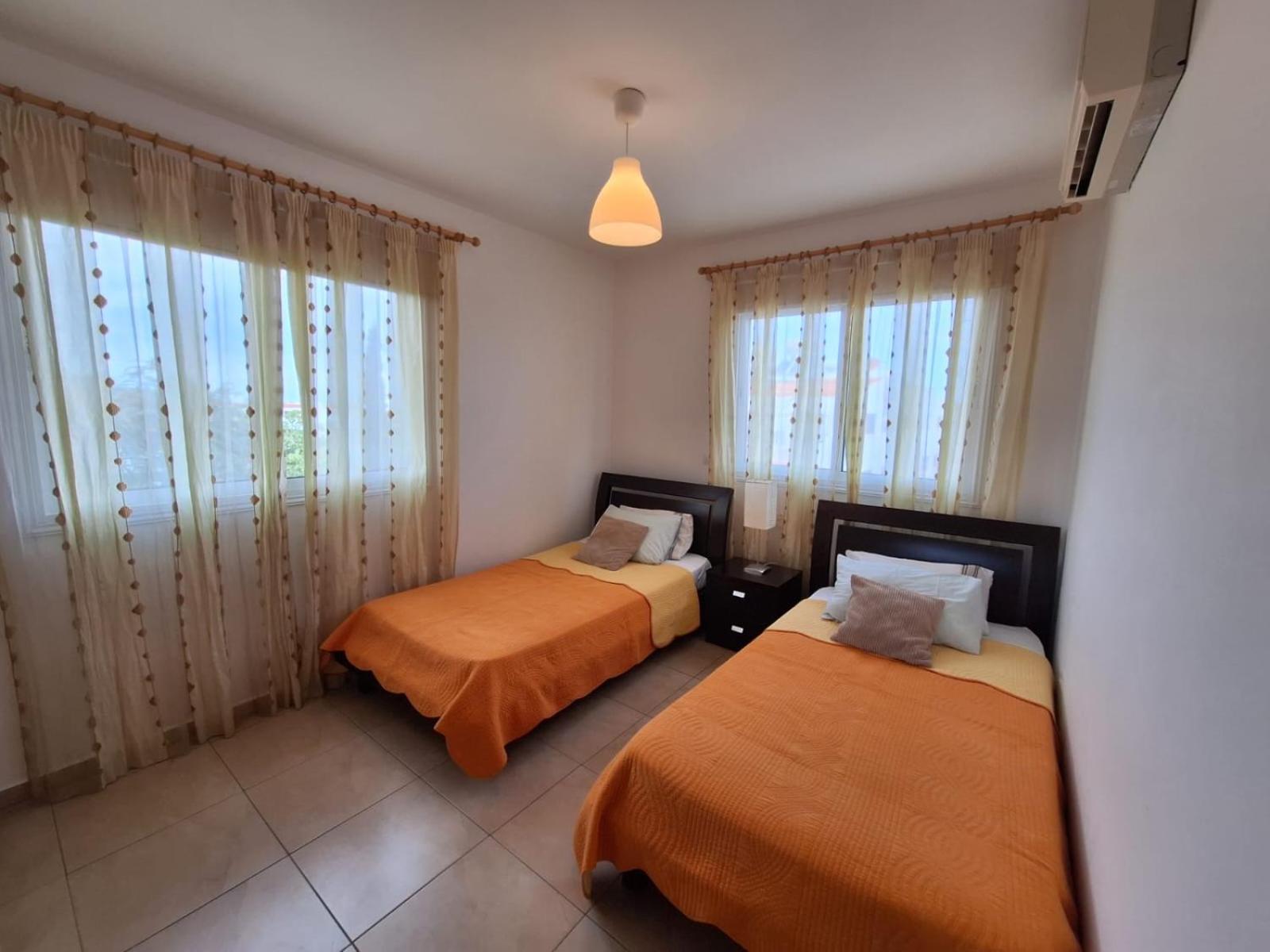 Apartment Helena Paralimni Exterior foto